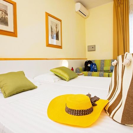 Cav Approdo Aparthotel Castiglione della Pescaia Bagian luar foto