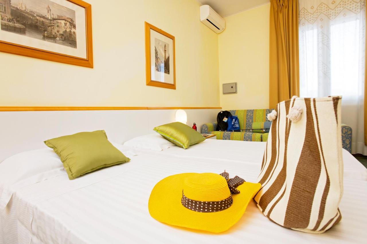 Cav Approdo Aparthotel Castiglione della Pescaia Bagian luar foto