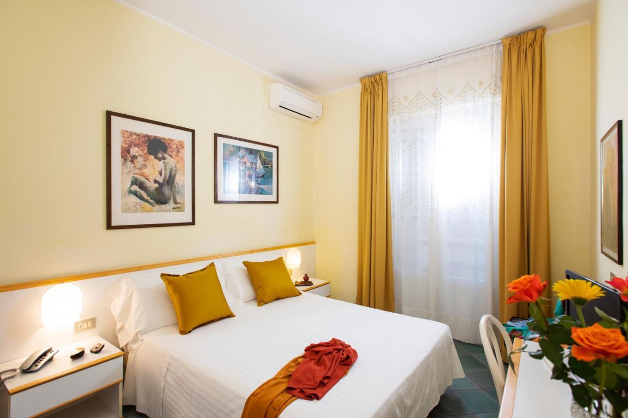Cav Approdo Aparthotel Castiglione della Pescaia Bagian luar foto